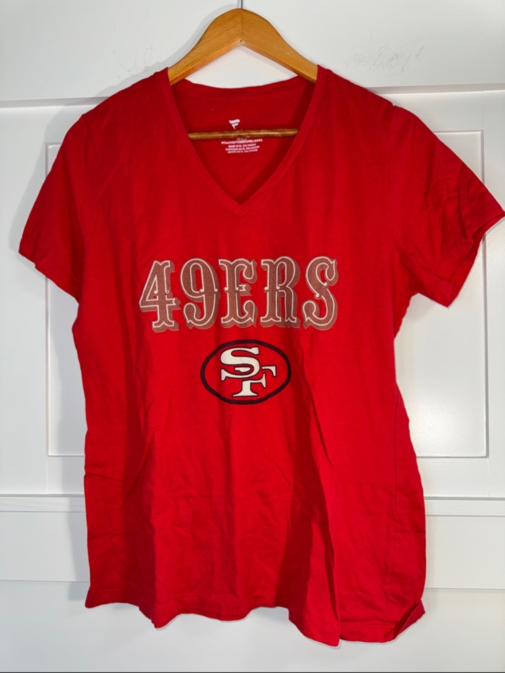 Fanatics Red Women's V‑Neck Tee 49ers Size Large Excellent used